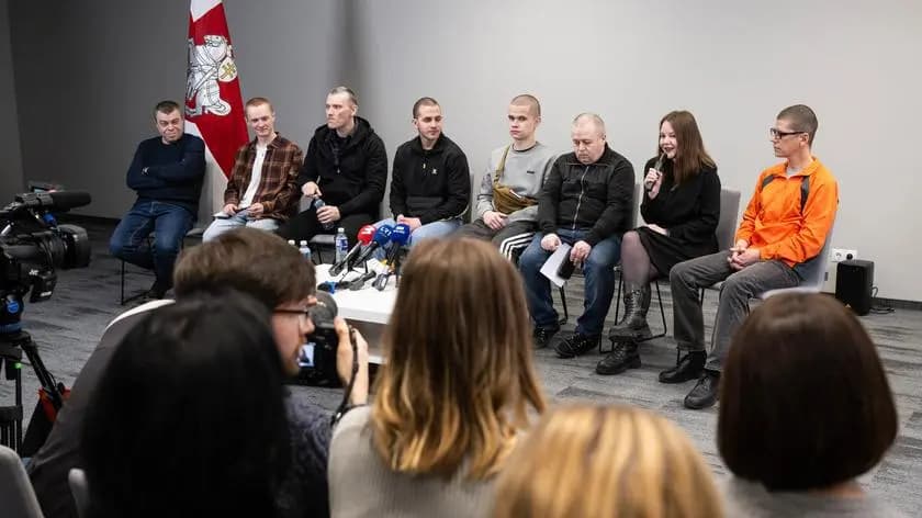 Białorusini odzyskali wolność, ale Poczobut wciąż więziony