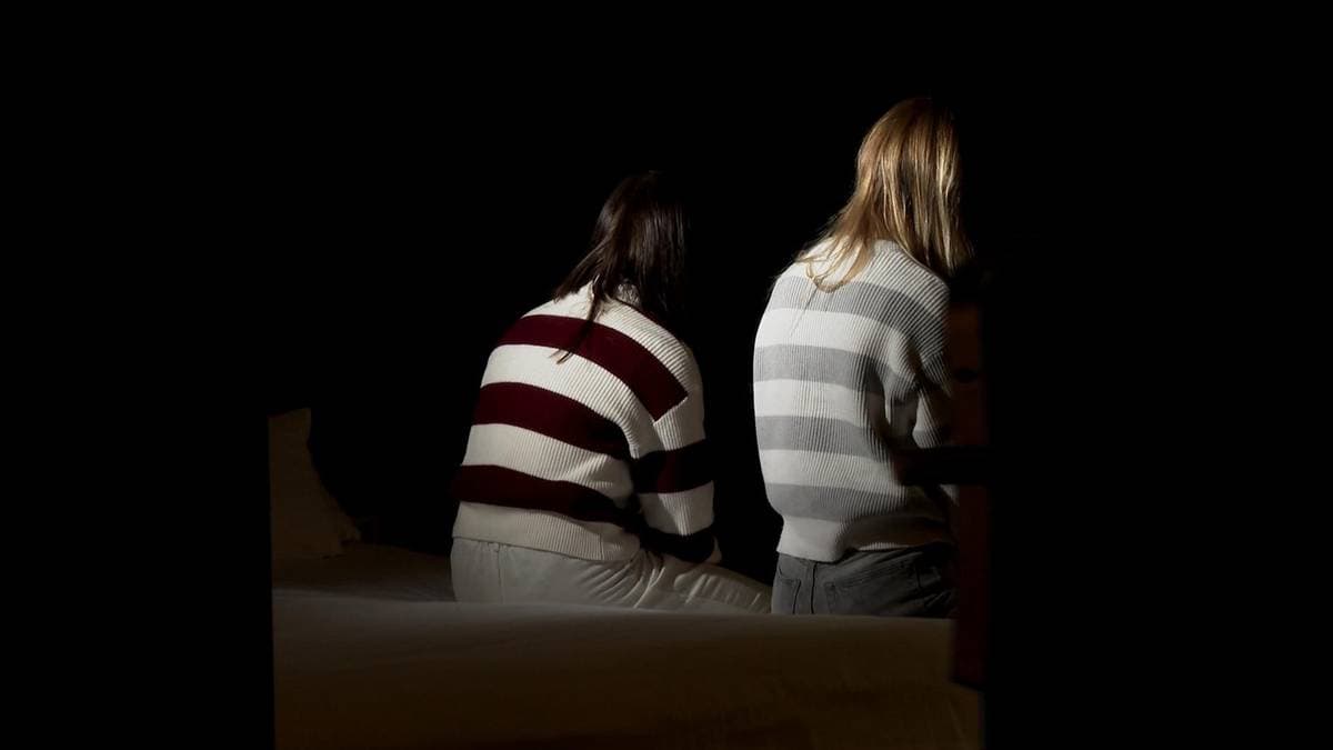 Dramat bliźniaczek: system ochrony dziecka czy machina urzędnicza?